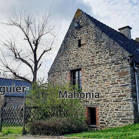 L'Auberge De La Porte Saint-Jouan-des-Guérets Exterior foto